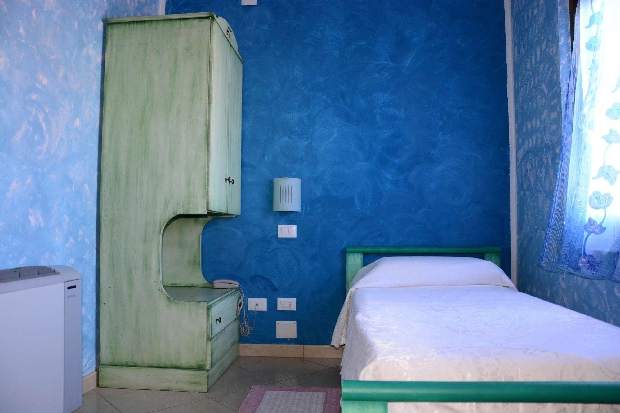 Hotel Sagittario San Sperate ภายนอก รูปภาพ