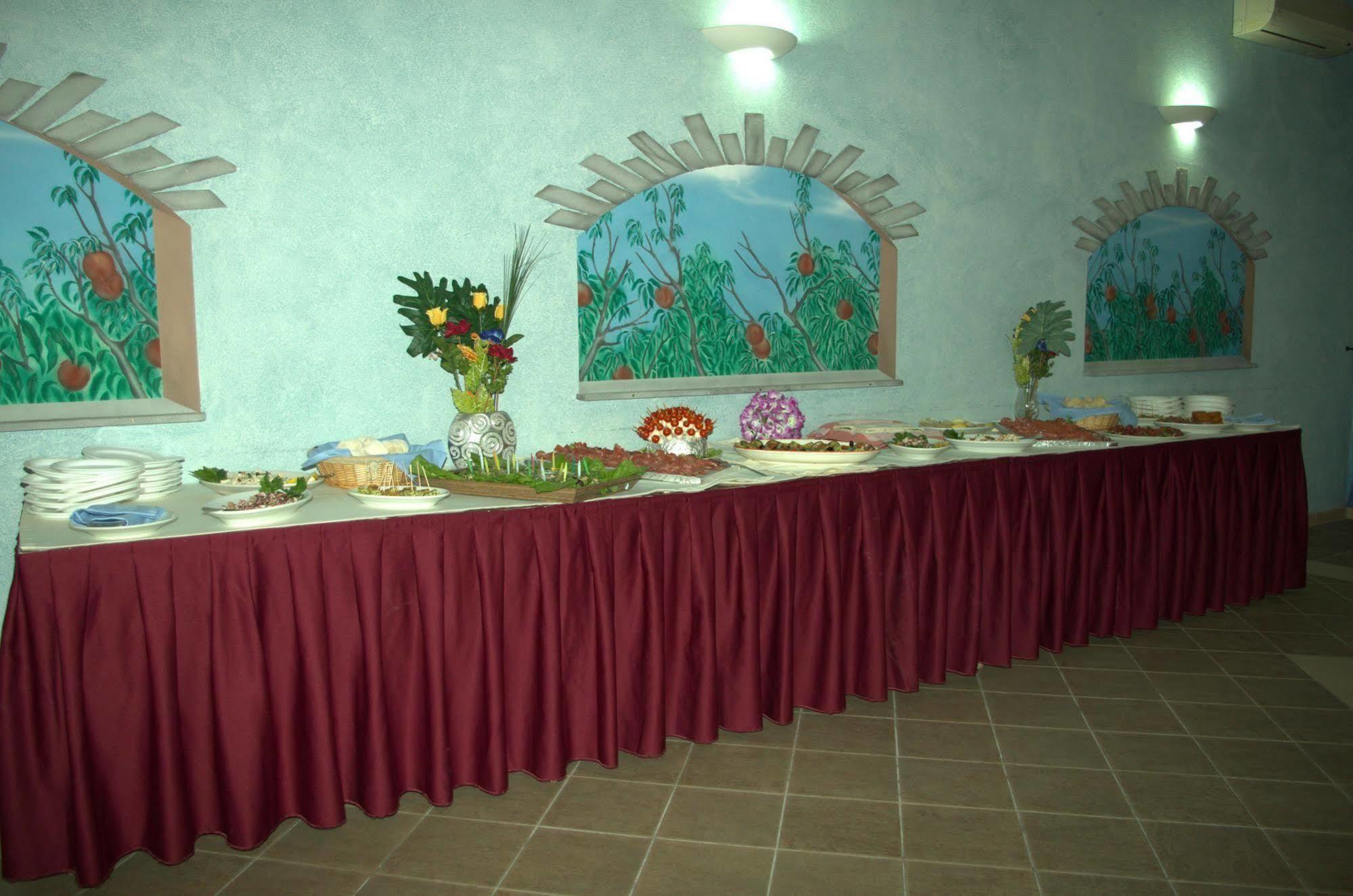 Hotel Sagittario San Sperate ภายนอก รูปภาพ